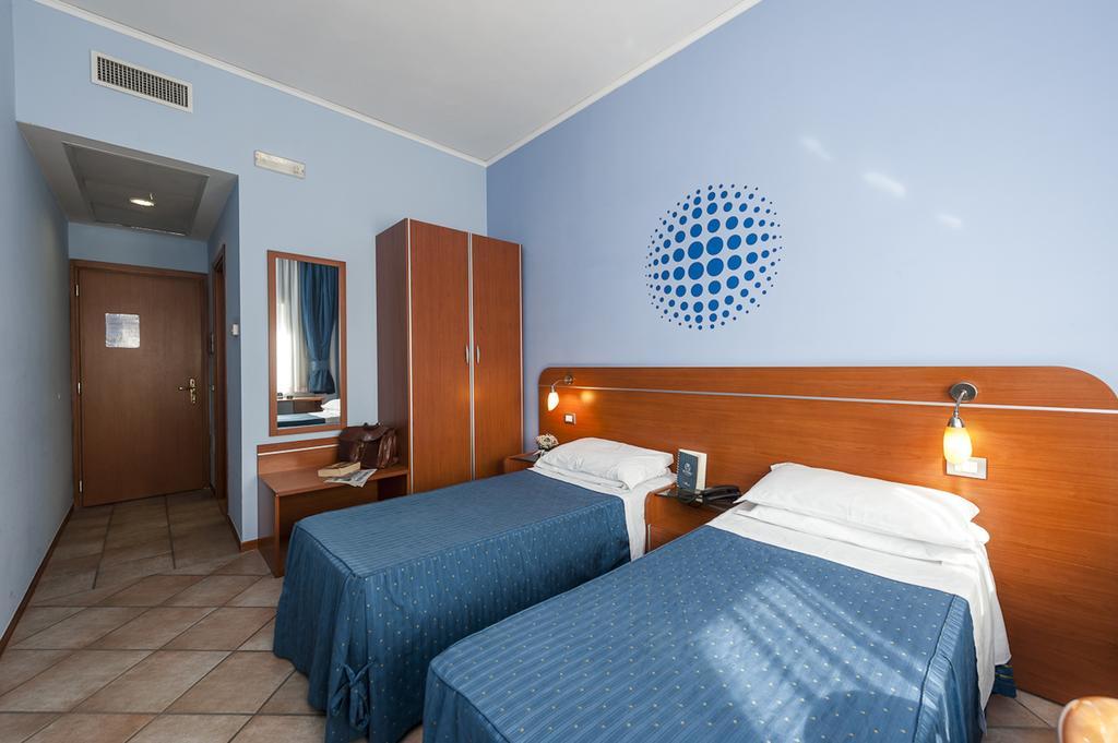 Millennium Gold Hotel Nápoles Exterior foto